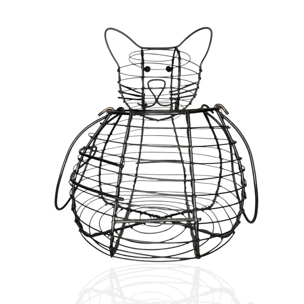 Vintage‎ 90s Cat Shaped Wire Basket | Collecting Eggs Gathering Herbs Farmhouse